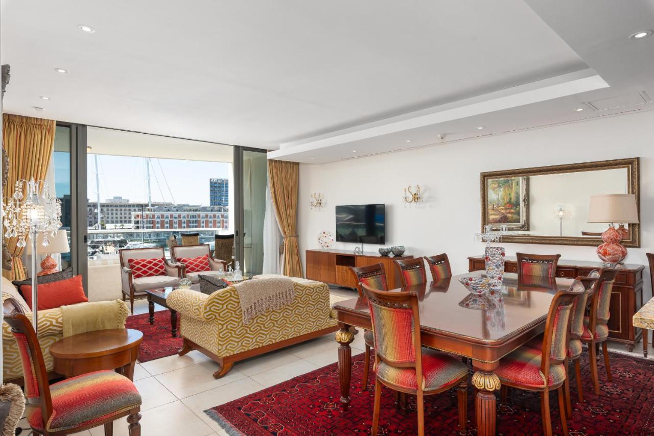 V An A Waterfront, Harbour Bridge. Apartment *