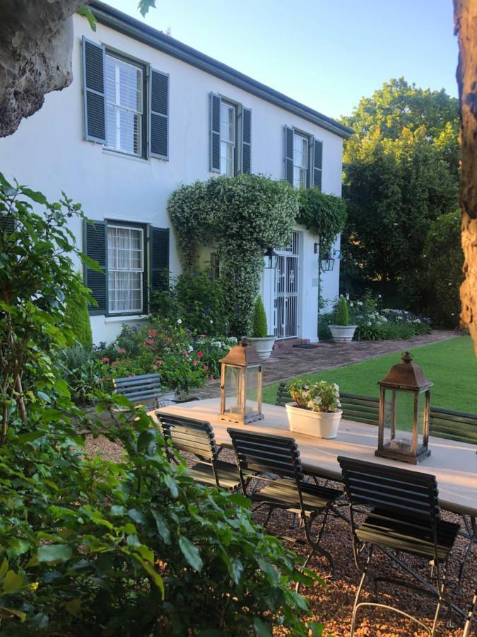 Sandown Bed & Breakfast Cape Town