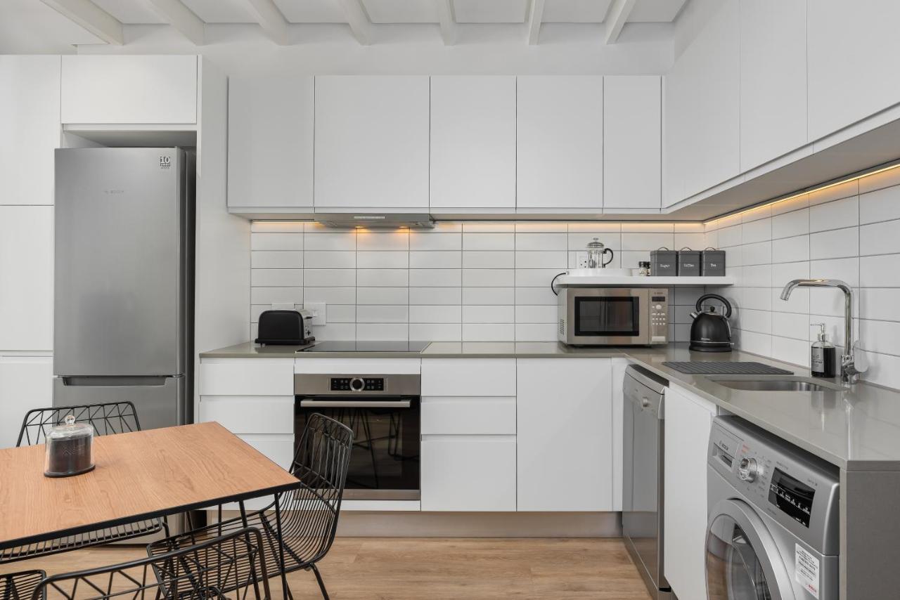 Apartment 117 On
