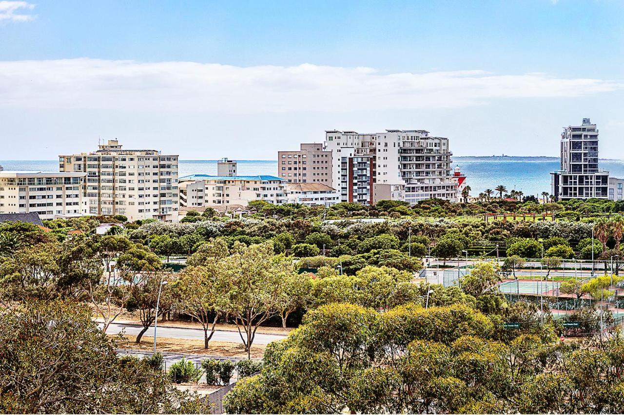 The Odyssey 407 In Green Point *