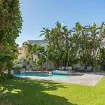 Ocean12 Guesthouse Sunset Beach