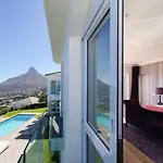 La Maison Hermes - Heated Saltwater Pool