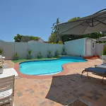 The Blue Sapphire Guesthouse