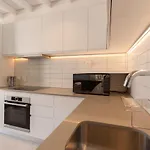 117 On Strand - Luxury Apartments