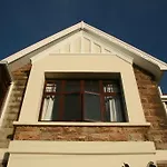Reading House