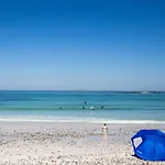 Elegant Beachfront 192 Eden On The Bay Beachfront Apartment, Blouberg, Cape Town