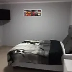 Home On Hussar Guesthouse