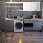 504 Wex1 Hip And Happening Studio