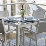 9 Church View - No Loadshedding - Homely Apartment