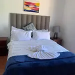 Oostenberg Vip Guest House