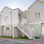 Stunning, Luxurious Apartment Close To The Beach