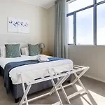 Axis Luxury Apartments By Century City Hotels