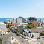 A Breeze Of Cape Town L Balcony With Stunning Views