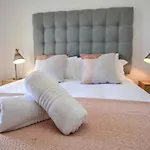 Designer Beachfront Apartment In Big Bay With Swimming Pool- 2 Bedroom, 1 Azure