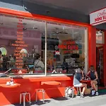 Sassy Studio In Trendy Sea Point