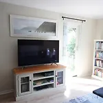 Tamboerskloof 2 Bed Apartment