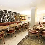 Best Luxurious Studio, City Center, 24 Hrs Power