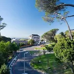 Deer Park Apartment Cpt - With Sweeping Views