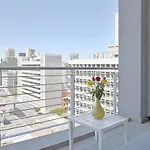 Margot - Luxury Apartment, City, Ocean & Mountain Views!