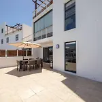 Modern Loadshedding Free Apartment In Azure 22