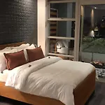 Urban City Pad With Cape Central View