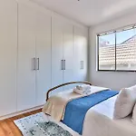 Westminster 2 Bedroom Apartment In Sea Point