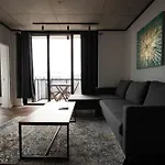 9 Palms By Smart City Stays