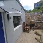 Studio Apartment In Glencairn