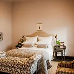 Dorp Hotel