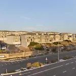 Dolphin Ridge 108 By Hostagents