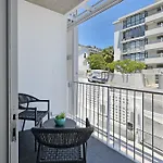 Bantry Bay 2Bed 100M To Beach