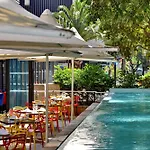 Fountains Hotel