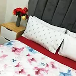 Aphiroom Guesthouse