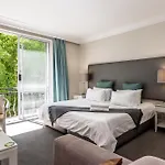 Spacious & Trendy City Centre Apartment