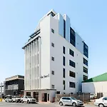 Comfy Studio - Coworking - City Views