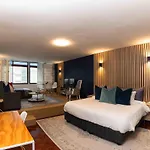 Studio Blue In Mouille Point
