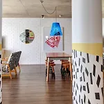 410 Wex1 By Perch Stays With Daily Housekeeping