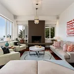 Delightful Large Villa In Camps Bay With Pool - Picasso