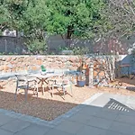 Ideally Located Garden Cottage