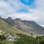 Apartment Near Hout Bay Harbour