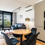 201 Marvol - Sea Point Apartment - Large Balcony, Parking & Wi-Fi