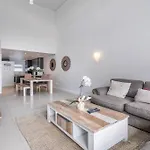 Charming 3-Bed Home In Claremont