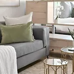 Aquila - Stylish 1-Bed Apartment In Iconic High-Rise City Views