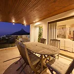 Mountain Oasis - Views, Pool, Hot Tub & Inverter