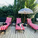 Suite Martinique At Slivington Manor
