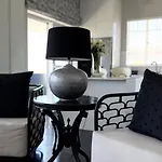 21 Cheviot Place - Penthouse With Sea View A & B