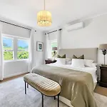Hout Bay Family Home Pool Sauna Mountain Views