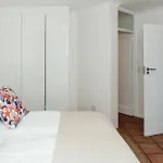 Pingu Beachhouse With Jacuzzi Hout Bay Cape Town
