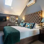 Romney Park Luxury Apartments By The Stay Collection