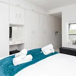 Apartment In Seapoint, Pool And Free Parking.